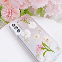 Load image into Gallery viewer, Dainty Floral Phone Cover