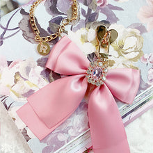 Load image into Gallery viewer, Christmas Gift Set ~ Love Bow
