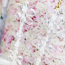 Load image into Gallery viewer, Shine Flowers Beaded Phone Charm
