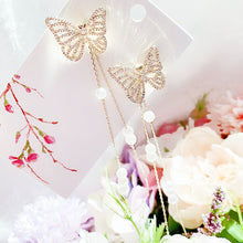 Load image into Gallery viewer, Butterfly Pearls Earring
