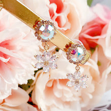 Load image into Gallery viewer, Flower Gems Earring
