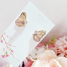 Load image into Gallery viewer, Butterfly Twinkle Earring
