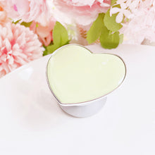 Load image into Gallery viewer, Green Apple Phone Grip
