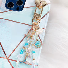 Load image into Gallery viewer, Winter Love Phone/Bag Charm
