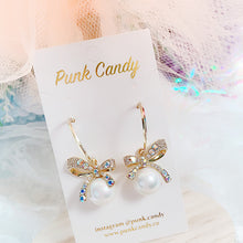 Load image into Gallery viewer, Bow Sparkles Earring
