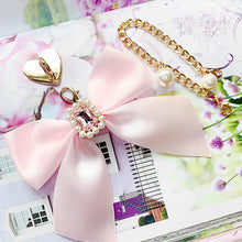 Load image into Gallery viewer, Pearly Bows - Pink Phone/Bag Charm
