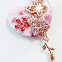 Load image into Gallery viewer, Butterfly Blush Heart Shaped Phone Grip

