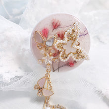Load image into Gallery viewer, Butterfly Pearls Phone Grip
