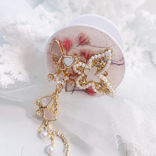 Load image into Gallery viewer, Butterfly Pearls Phone Grip
