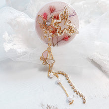 Load image into Gallery viewer, Butterfly Pearls Phone Grip
