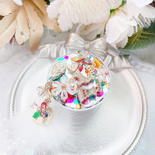 Load image into Gallery viewer, Carol's Christmas Shine III Phone Grip
