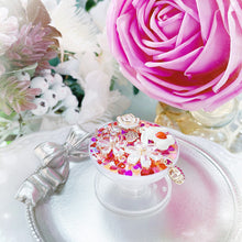Load image into Gallery viewer, Sweetheart Glitters I Phone Grip
