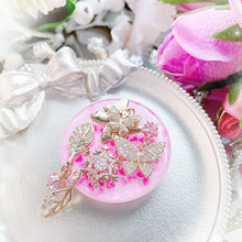 Load image into Gallery viewer, Cherie Glitters I Phone Grip
